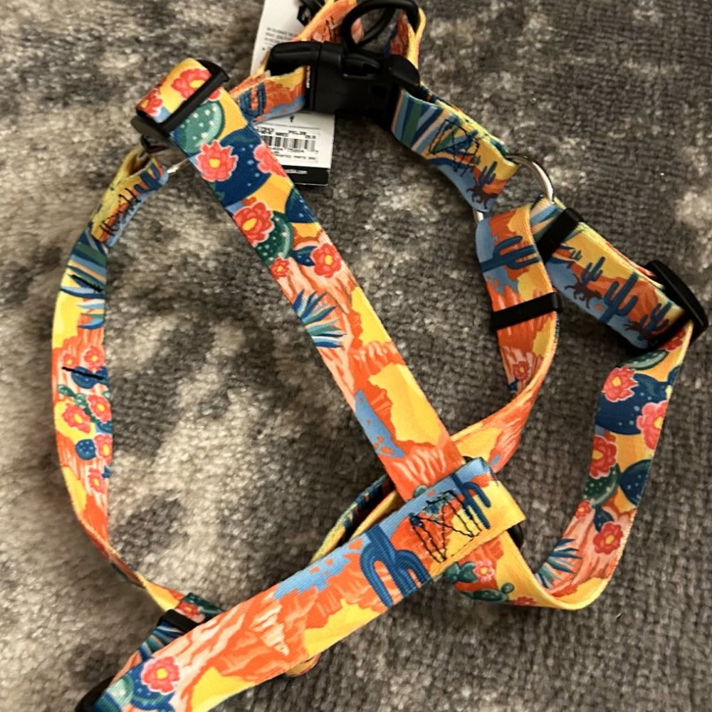 Wolf Gang Dog Harness Large 1 X 20-30 inches (25mmx50-75 CM) NEW With Tags